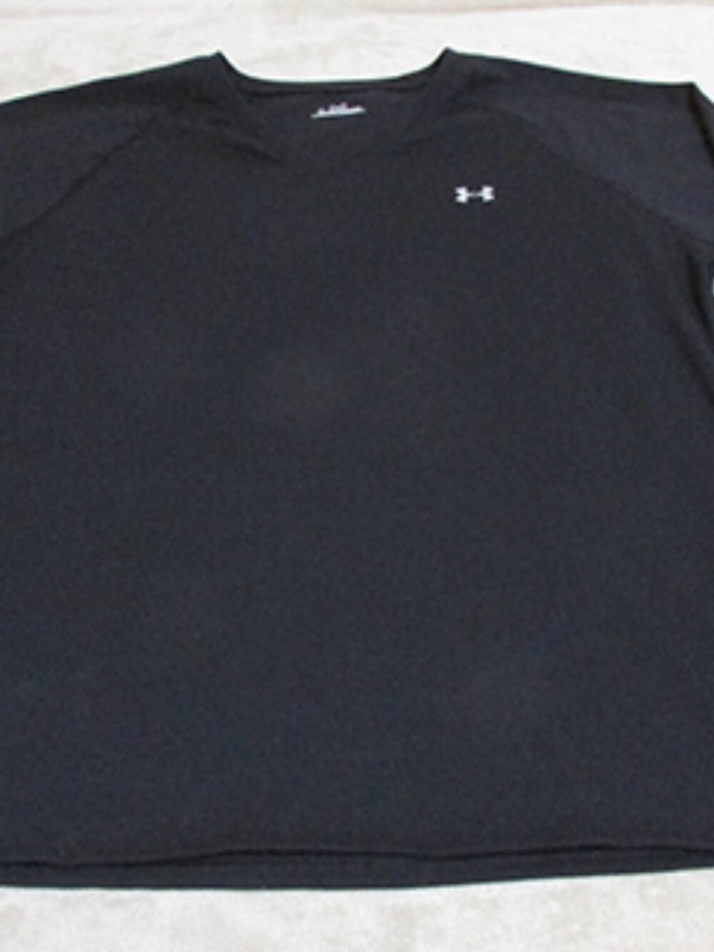 Under Armour Womens Long Sleeve V-Neck Polyester Blend Shirt Size Large (G) 0107